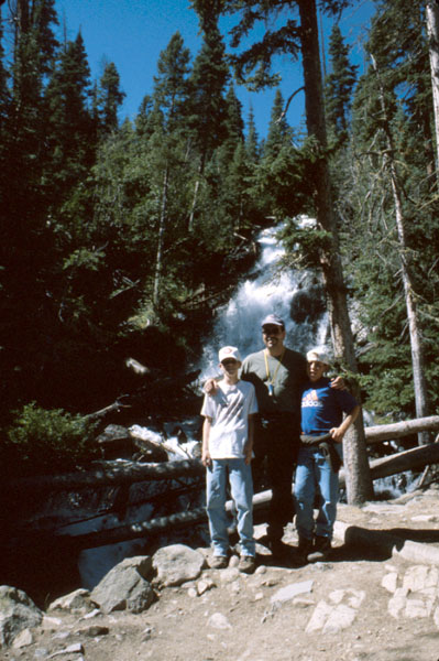 jon_fern_falls.jpg (89646 bytes)